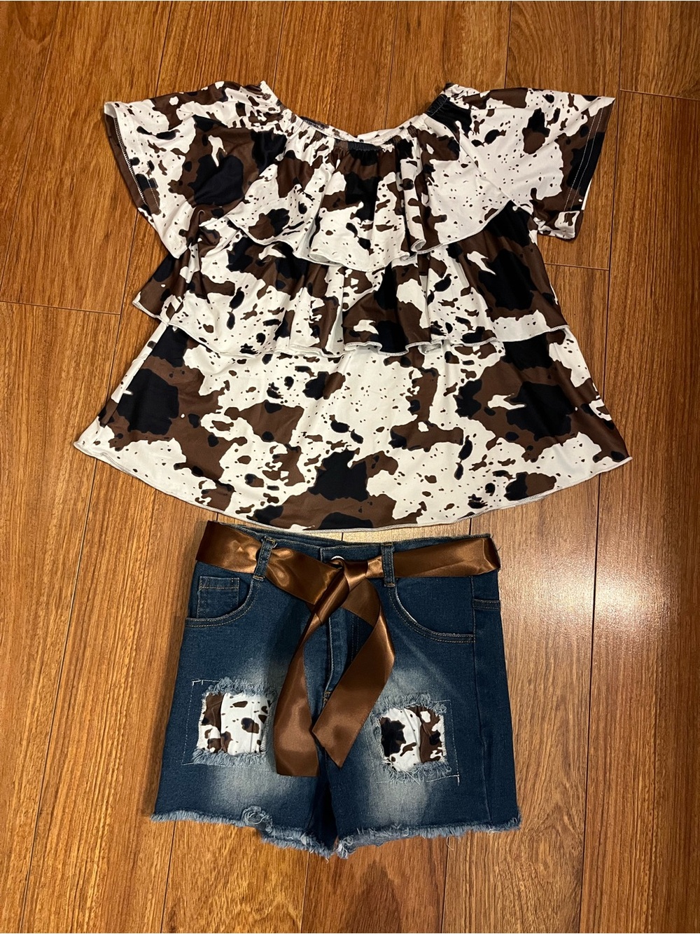 Mia Belle Girls Size 5 Two Piece Short Set.  NWT.